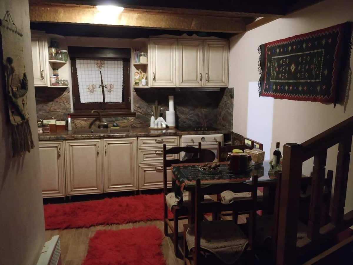 Παραδοσιακή Πέτρινη Κατοικία Στην Βλάχα Ελάτης Zewnętrze zdjęcie